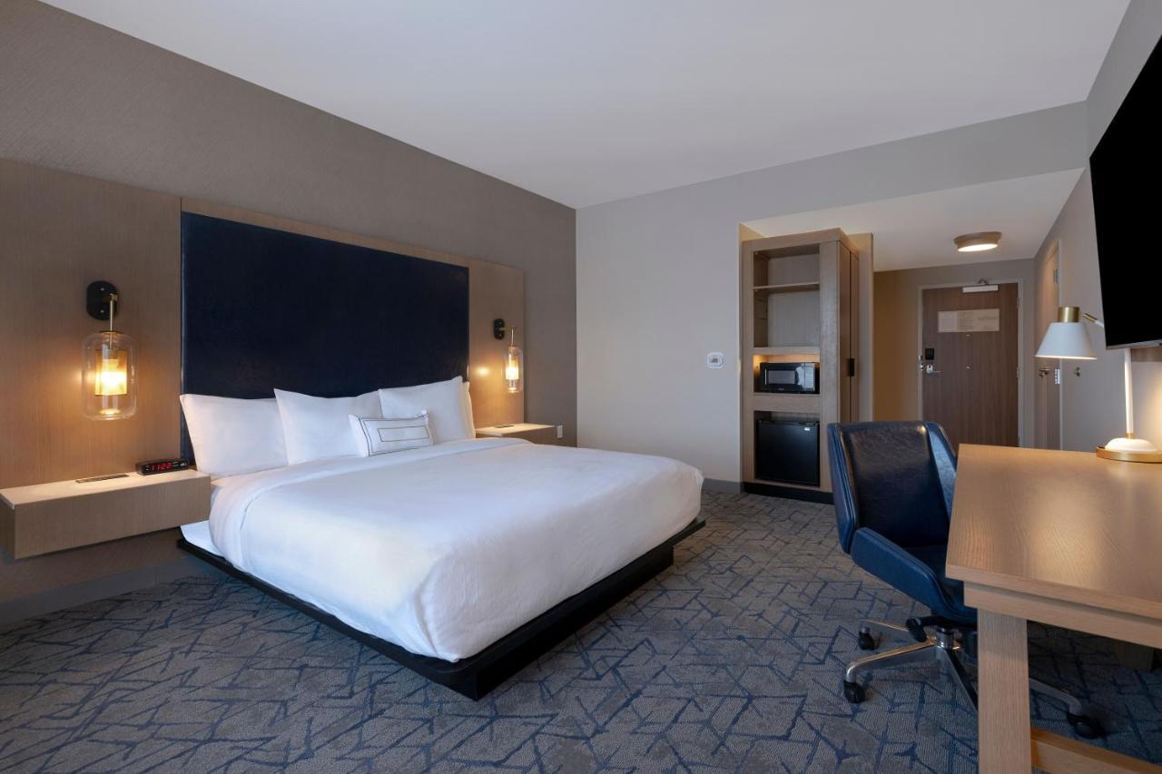 Fairfield By Marriott Inn & Suites Denver Airport At Gateway Park Exterior photo