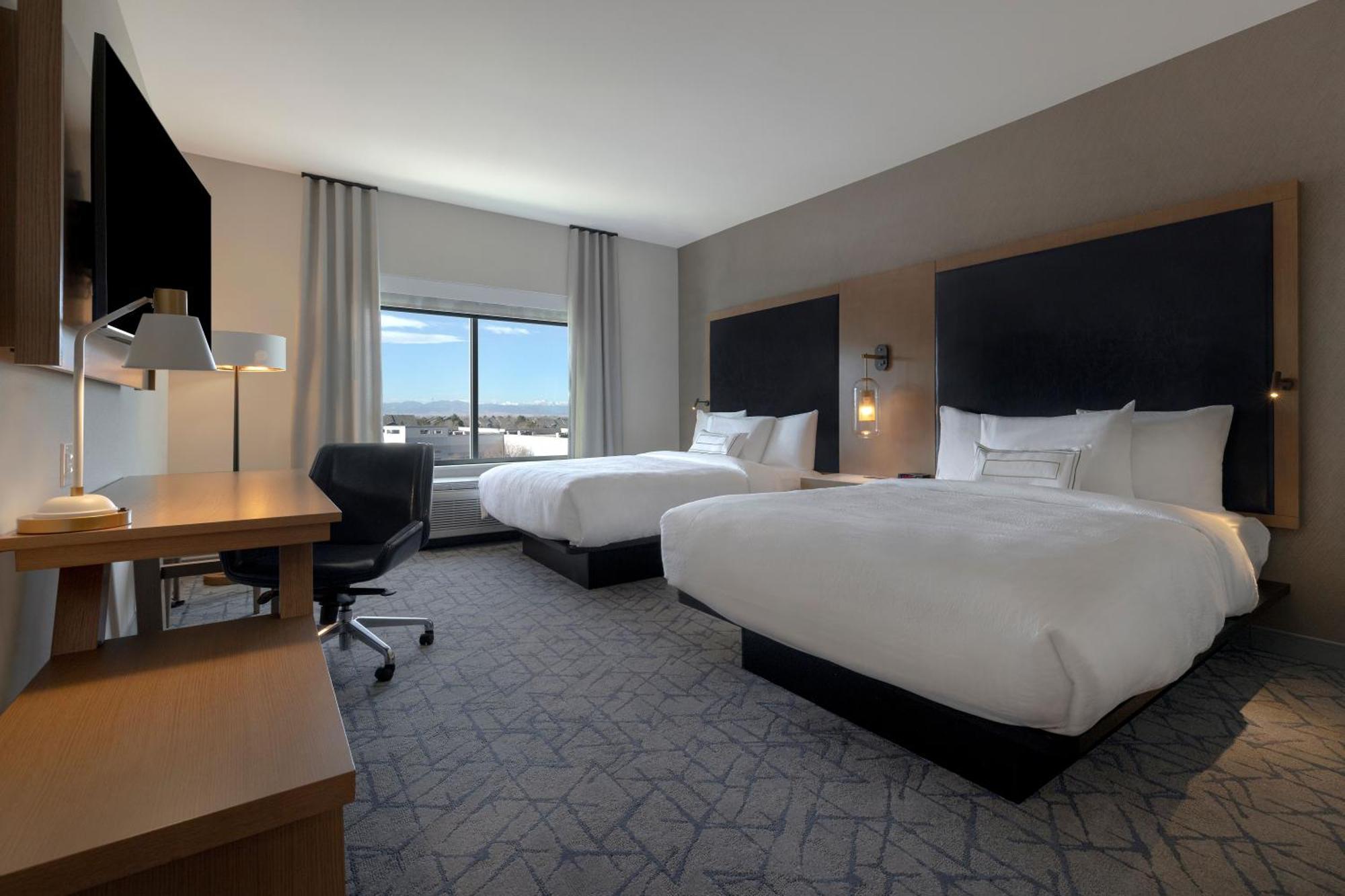 Fairfield By Marriott Inn & Suites Denver Airport At Gateway Park Exterior photo