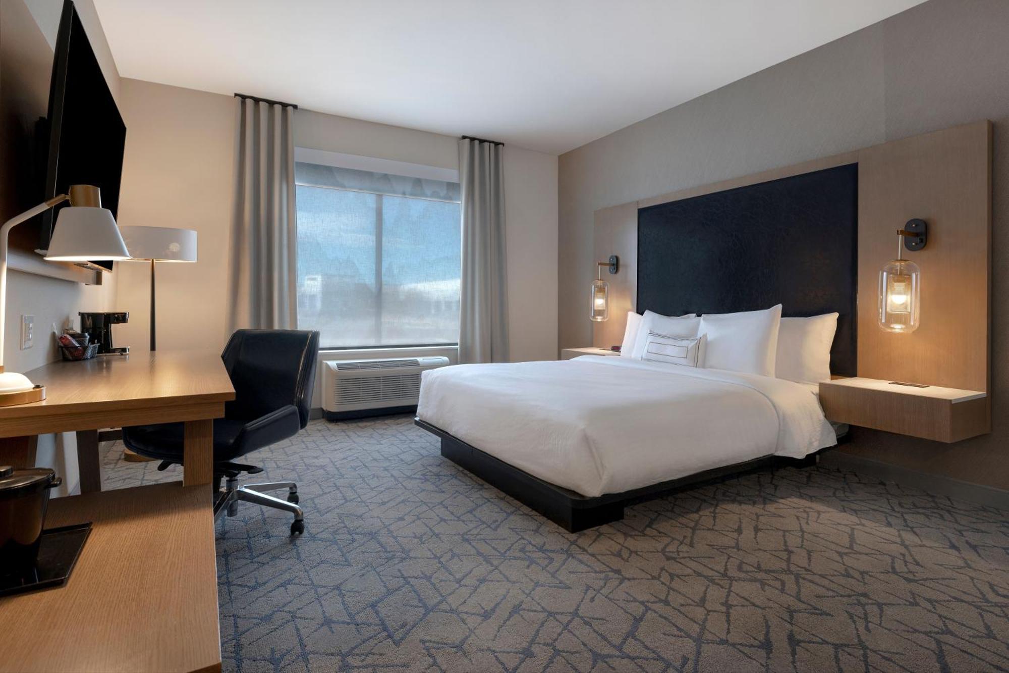 Fairfield By Marriott Inn & Suites Denver Airport At Gateway Park Exterior photo